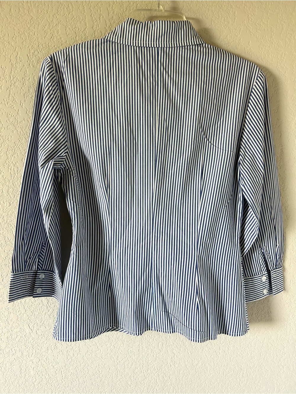 Finley Gathered Waist Navy Striped Button Down Shirt Blouse Size S - Picture 2 of 8